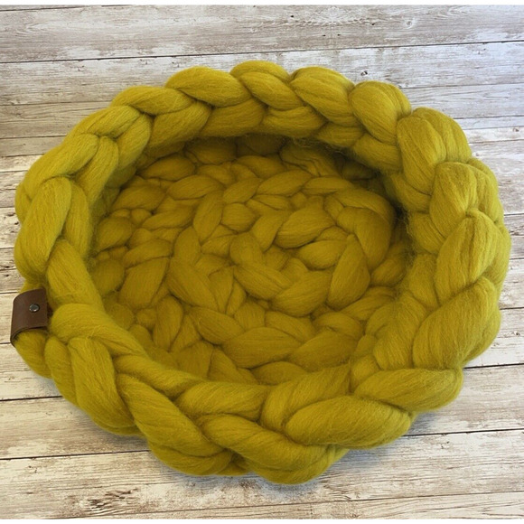 Cat / Small Dog Yarn Bed Mustard Yellow Chunky Yarn Homemade Merino Wool Cozy - Picture 3 of 16